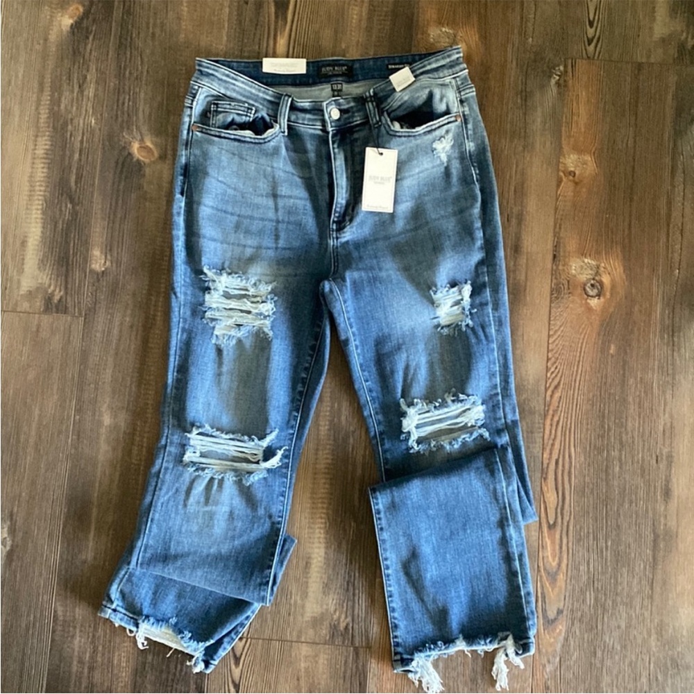 Judy Blue Straight Fit Mid Rise Raw Hem Women’s Jeans